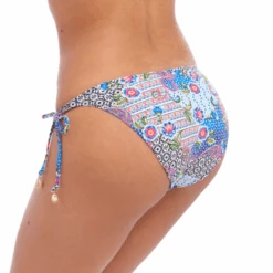 Boho Breeze Bikini Hose Mit Seitlichen Bändern -Lacy Verkäufe bohobreezestrikbroekje1 as202375mui