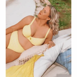 Checky Vorgeformtes Balconette Bikini Oberteil -Lacy Verkäufe checkyhoogbikinibroekje1 fka5498citron 1
