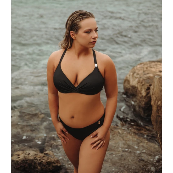 Confidence Twist Bikini Oberteil 5 Confidence Twist Bikini Oberteil – Bild 3