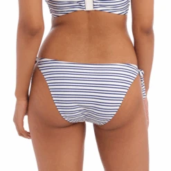 New Shores Bikini Hose Mit Seitlichen Bändern 7 New Shores Bikini Hose Mit Seitlichen Bändern -Lacy Verkäufe freyaswimnewshoresstrikbroekje2 as202575ink